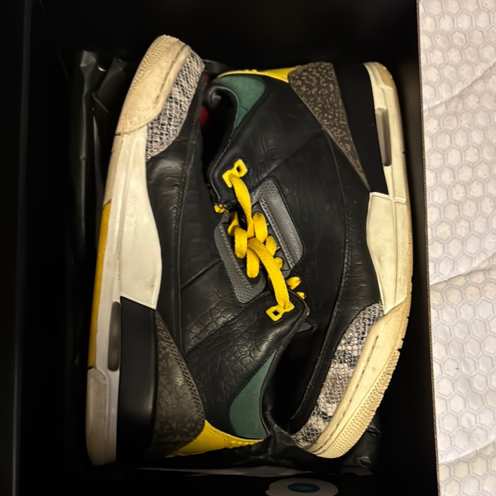 Jordan Athletic Shoes Black Yellow Green